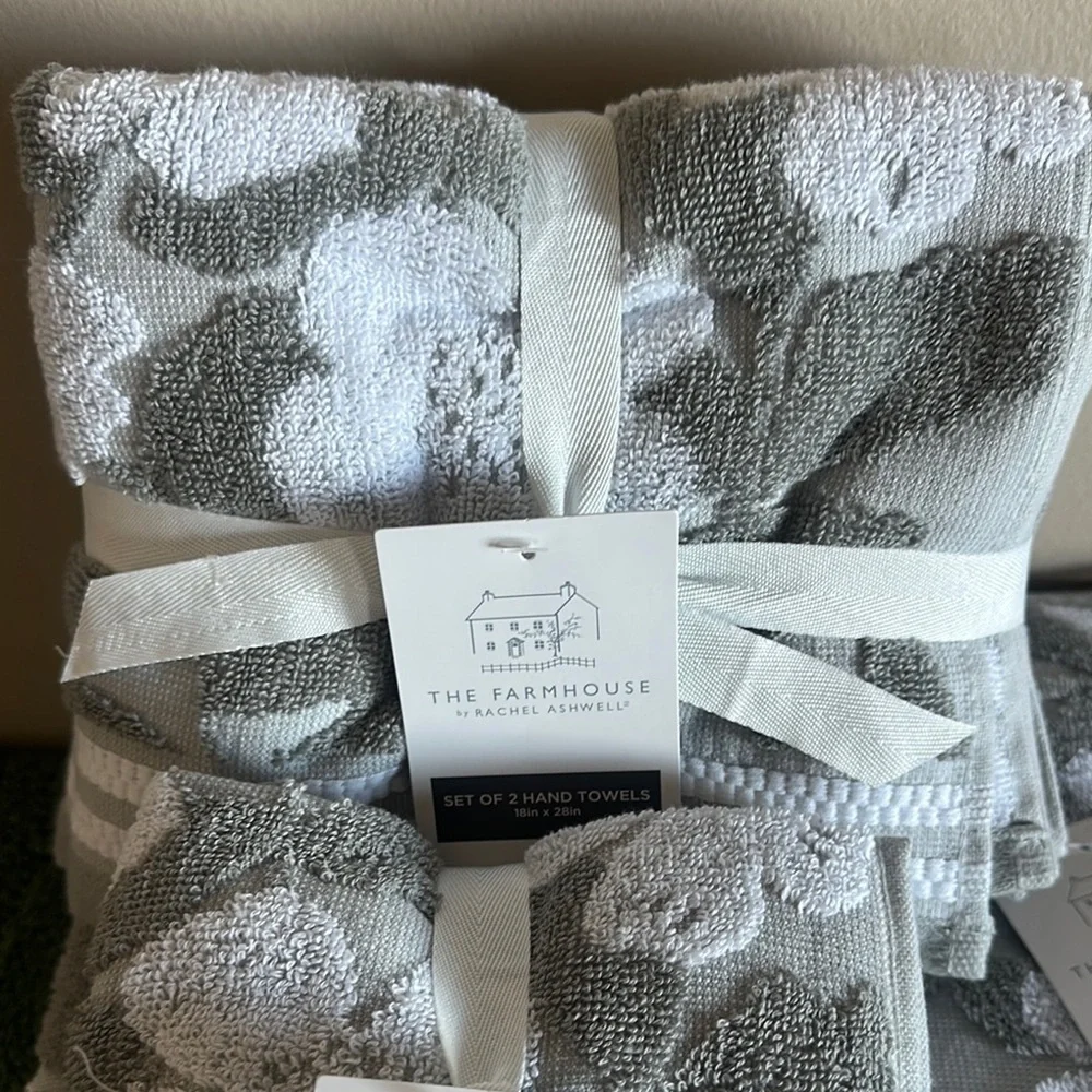 Rachel Ashwell Farmhouse Bath Towels Hand Towels Washcloths Gray Floral NEW